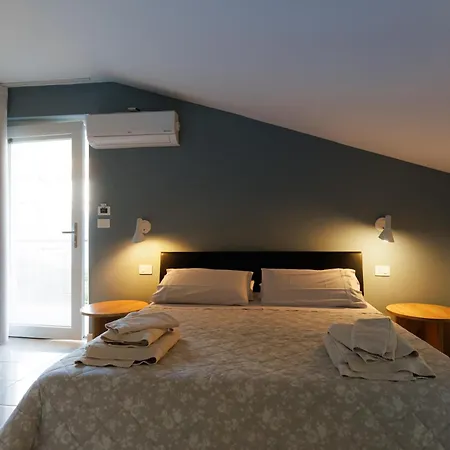 Maison Sabrina Con Vista Giardino